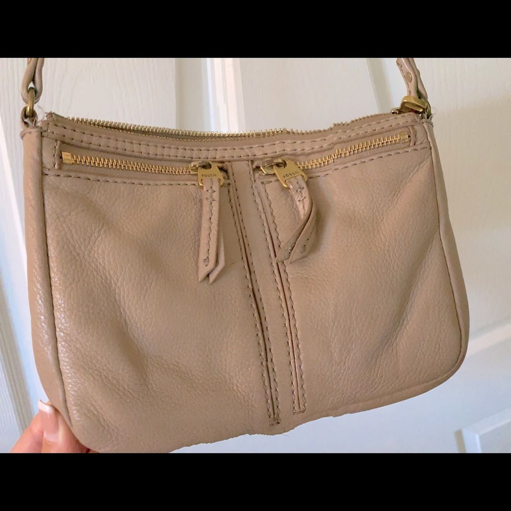 Fossil tan crossbody purse